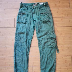 Danang cargo pants with zip pockets